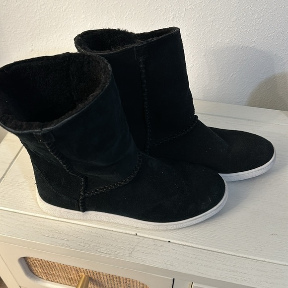 Ugg Black boot - Picture 6 of 7